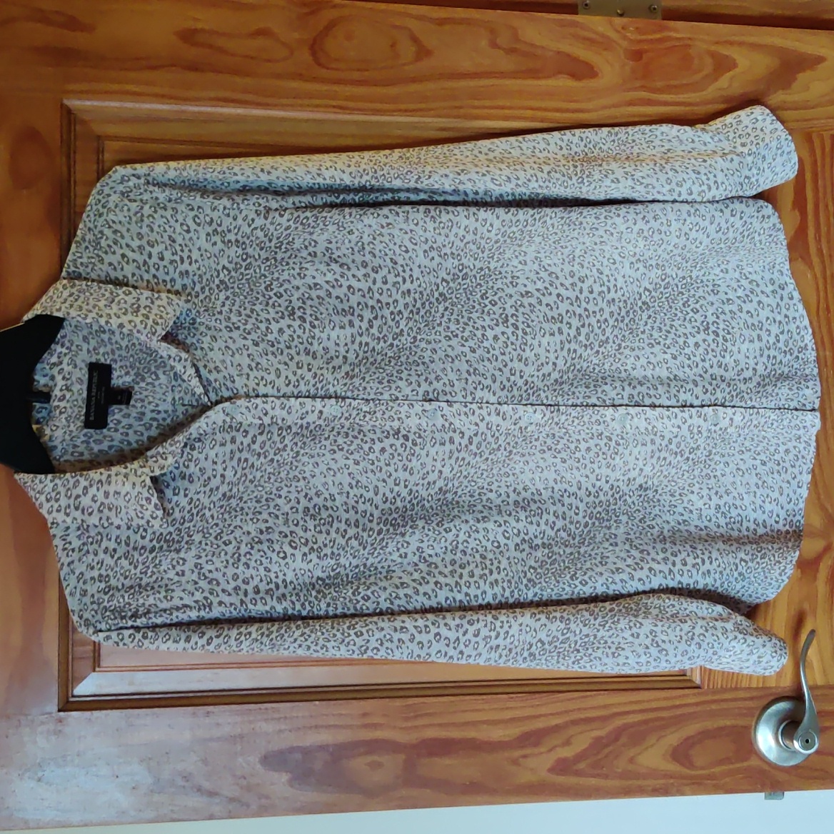 Banana Republic Gray Animal Print Blouse
